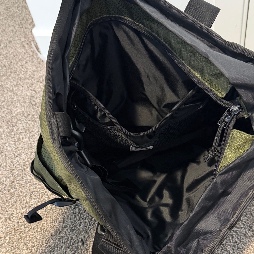 Adidas Olive and Black Duffel Bag - Picture 2 of 5